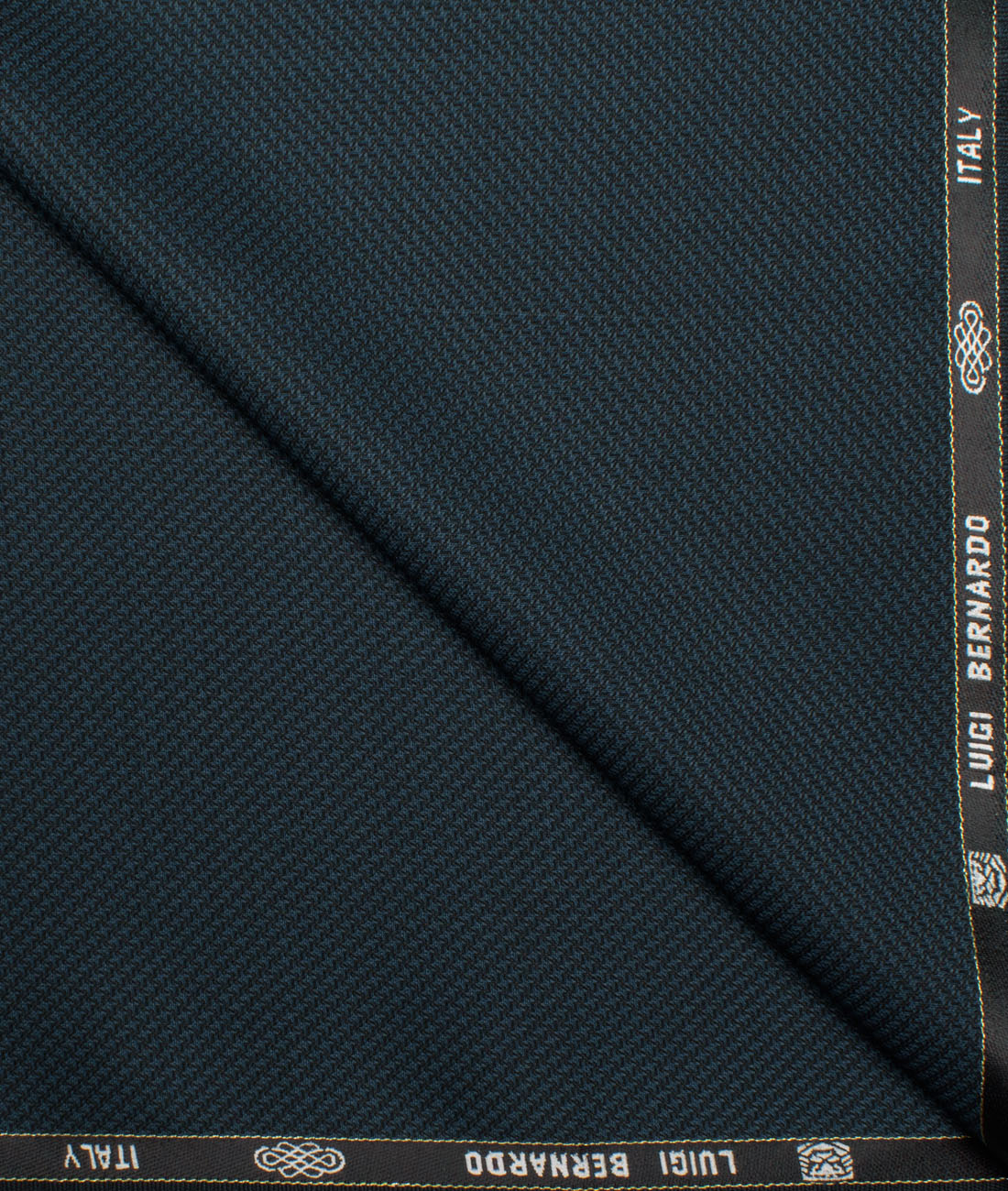 Luigi Bernardo Italy Men's 35% Wool Super 120's Structured Unstitched Suiting Fabric (Dark Peacock Blue). Luigi Bernardo Italy Men's 35% Wool Super 120's Structured Unstitched Suiting Fabric (Dark Peacock Blue).